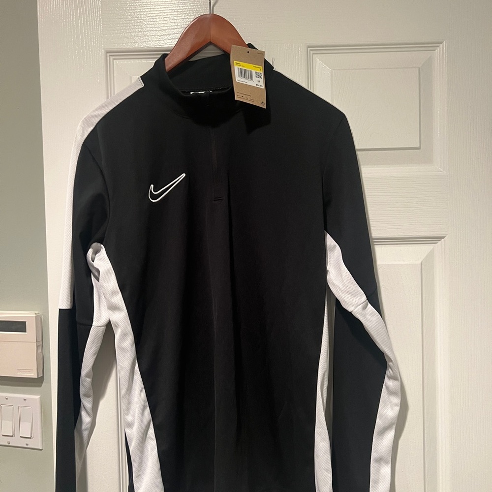 Nike Men's 1/4 Zip Dri Fit Small Black and White